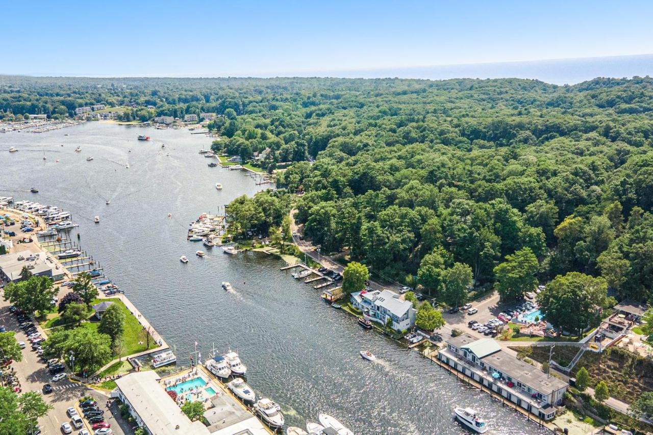 Waterside Suites Saugatuck Oda fotoğraf